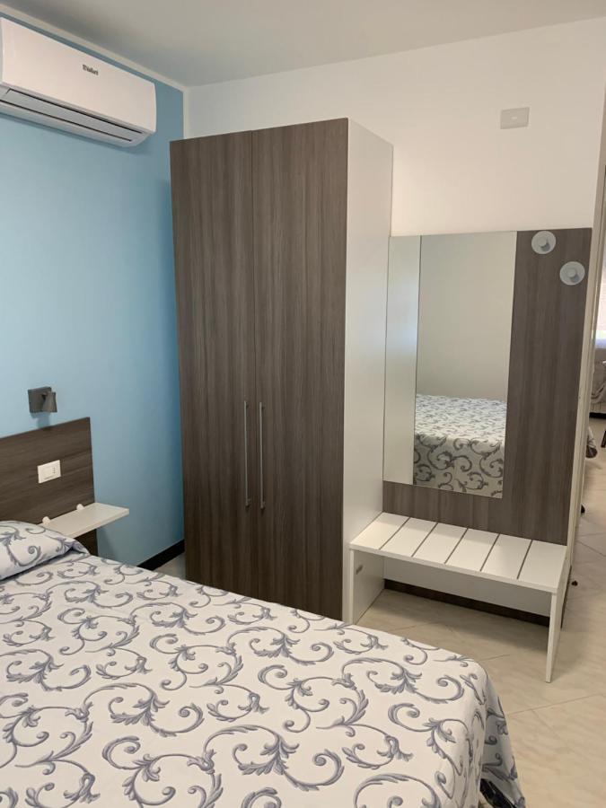 Hotel Aurora فاراتسي المظهر الخارجي الصورة