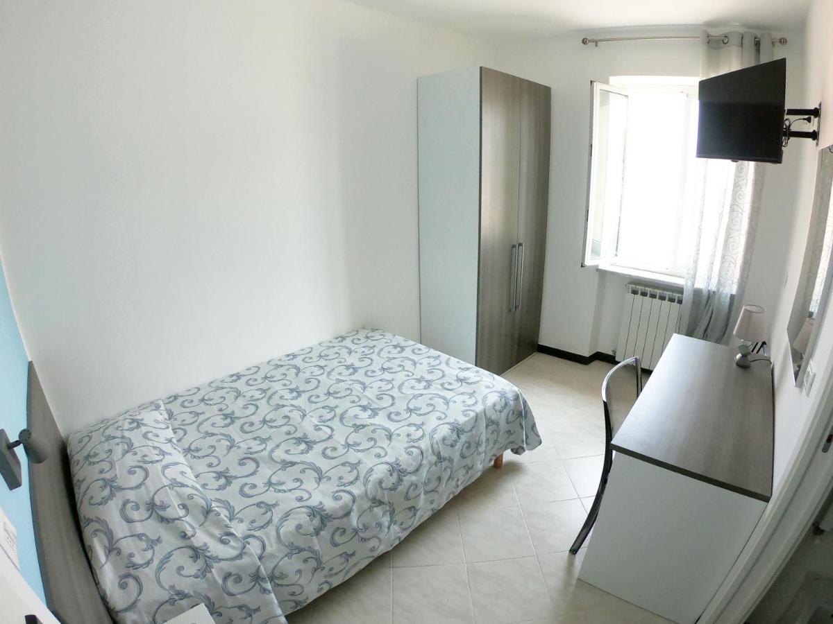 Hotel Aurora فاراتسي المظهر الخارجي الصورة